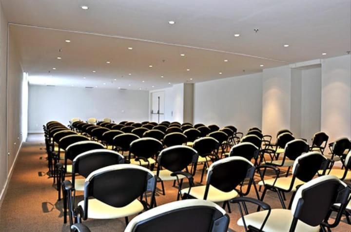 Flat Mandai -